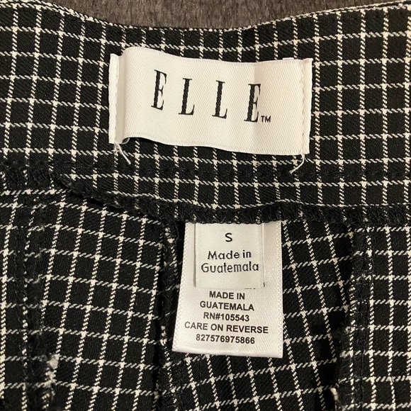 Elle Pant - Picture 2 of 5